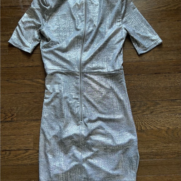 Alice and Olivia Delora Ruched Dress Size 10 - Picture 7 of 16